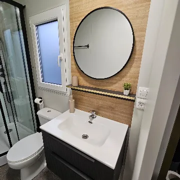 Mobile Home in Pakostane for 4 Guests (Up to 5)