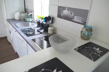 Split 1-Bedroom Apartment for 2 near Sandy Beach