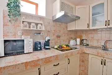 1-Bedroom Apartment in Vis for 2 Guests