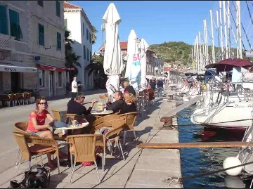 1-Bedroom Apartment in Vis for 2 Guests