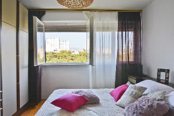 Split Balcony Apartment for 2 Guests