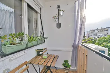 Split Balcony Apartment for 2 Guests