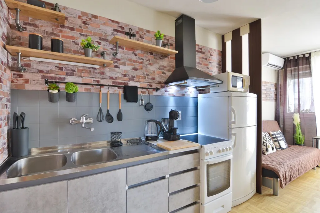 Split Balcony Apartment for 2 Guests