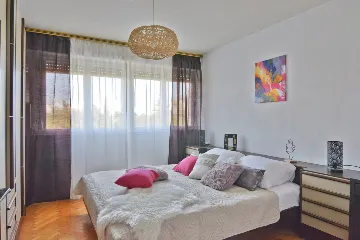 Split Balcony Apartment for 2 Guests