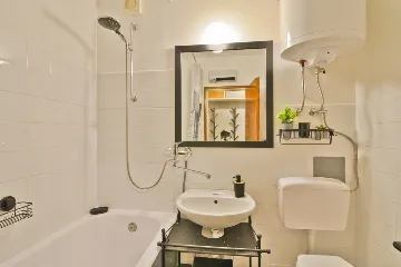 Split Balcony Apartment for 2 Guests