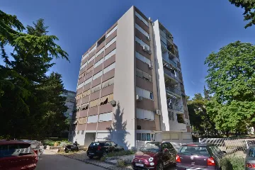 Split Balcony Apartment for 2 Guests