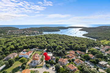 Two-Bedroom Apartment in Pula