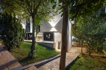 Two-Bedroom Apartment in Pula