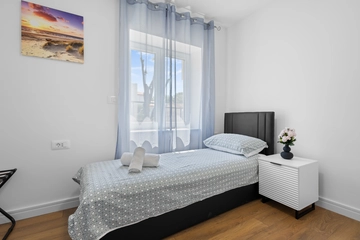2-Bedroom Apartment in Pula for 4 Guests