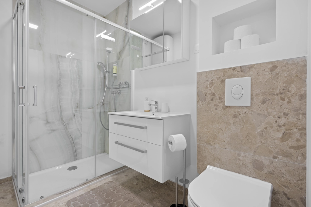 2-Bedroom Apartment in Pula for 4 Guests