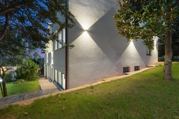 2-Bedroom Apartment in Pula for 4 Guests