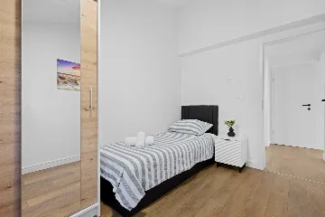 Two-Bedroom Apartment for 4 in Pula