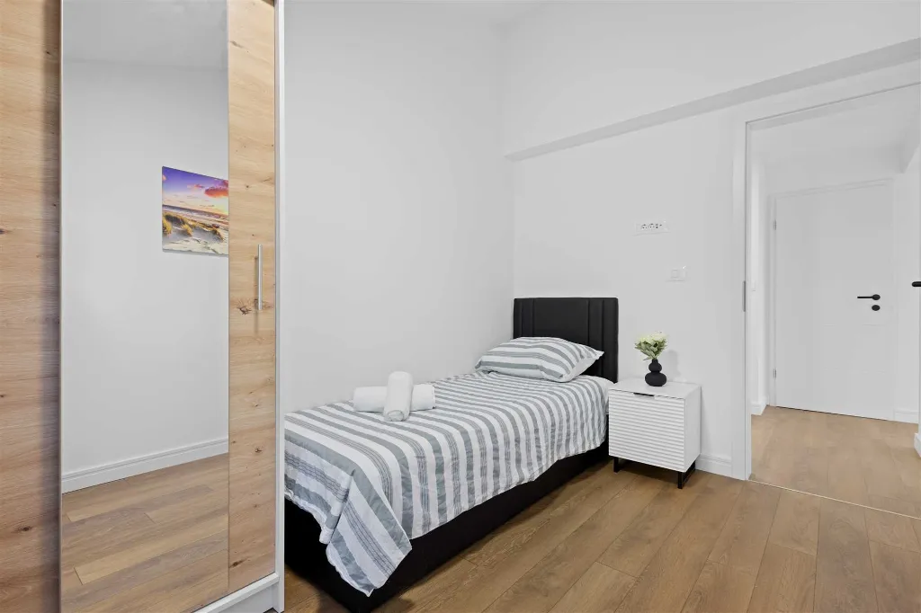 Two-Bedroom Apartment for 4 in Pula