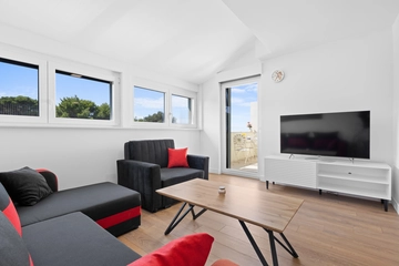 Two-Bedroom Apartment in Pula