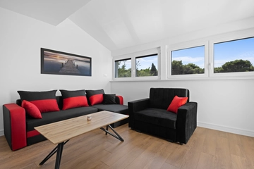 Two-Bedroom Apartment in Pula