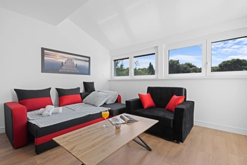 Two-Bedroom Apartment in Pula