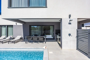 4-Bedroom Villa in Banjole for up to 8