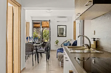 Medulin 3-Bedroom Apartment for 6 Guests