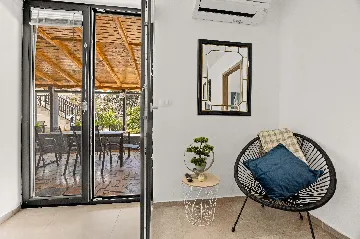 Medulin 3-Bedroom Apartment for 6 Guests