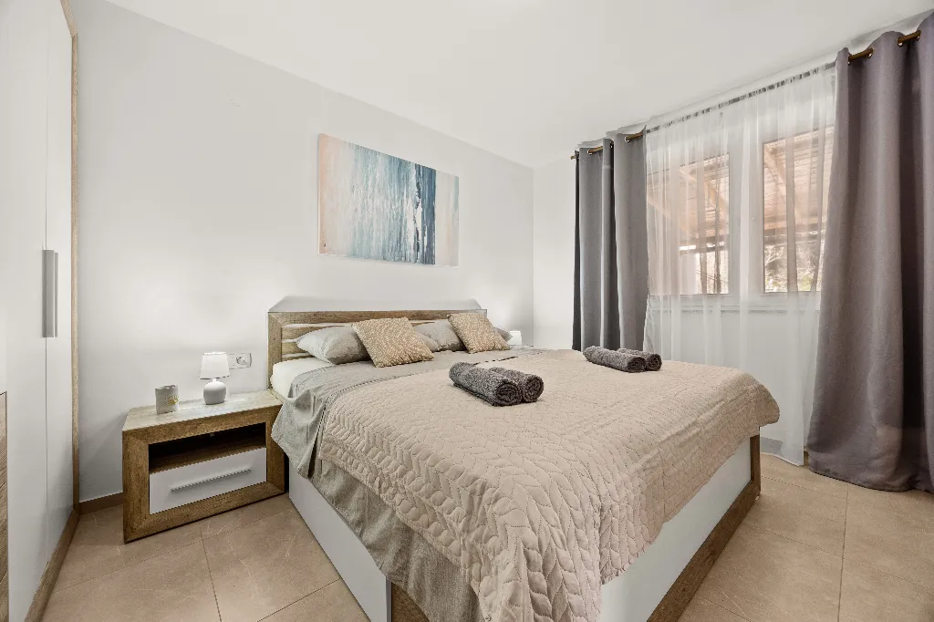Medulin 3-Bedroom Apartment for 6 Guests