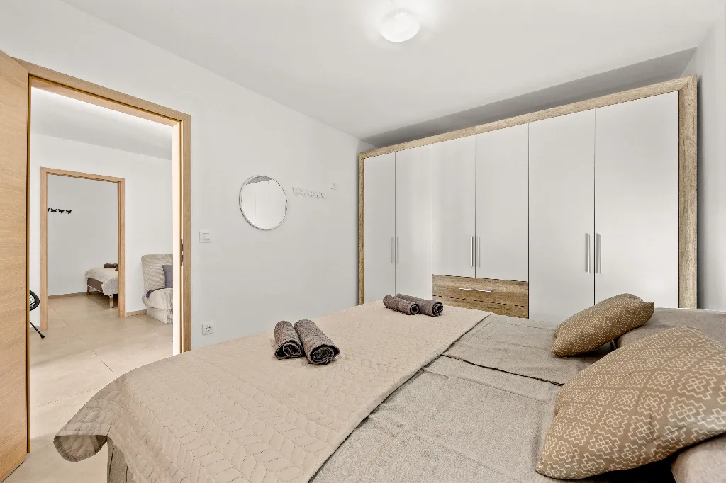 Medulin 3-Bedroom Apartment for 6 Guests
