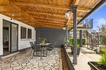 Medulin 3-Bedroom Apartment for 6 Guests