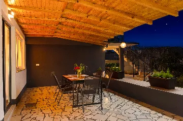 Medulin 3-Bedroom Apartment for 6 Guests