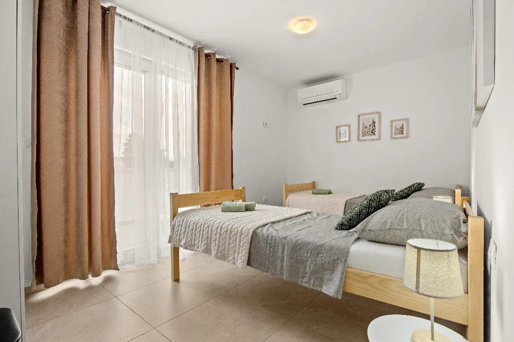 Medulin Apartment for 4 Guests with Terrace