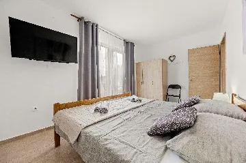 Medulin Apartment for 4 Guests with Terrace