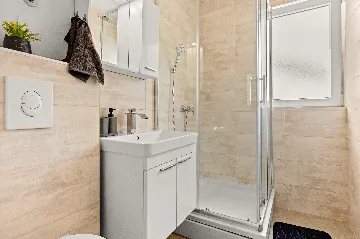 Medulin Apartment for 4 Guests with Terrace