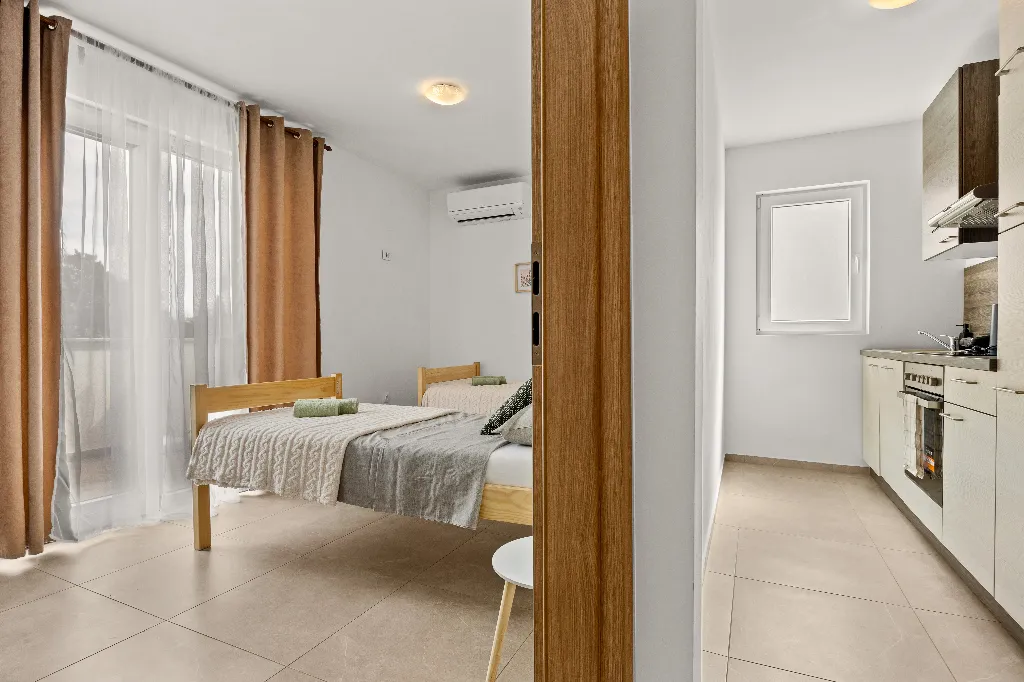 Medulin Apartment for 4 Guests with Terrace