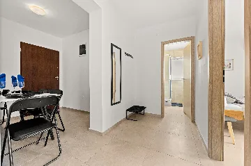 Medulin Apartment for 4 Guests with Terrace