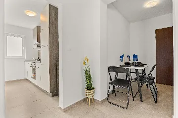 Medulin Apartment for 4 Guests with Terrace