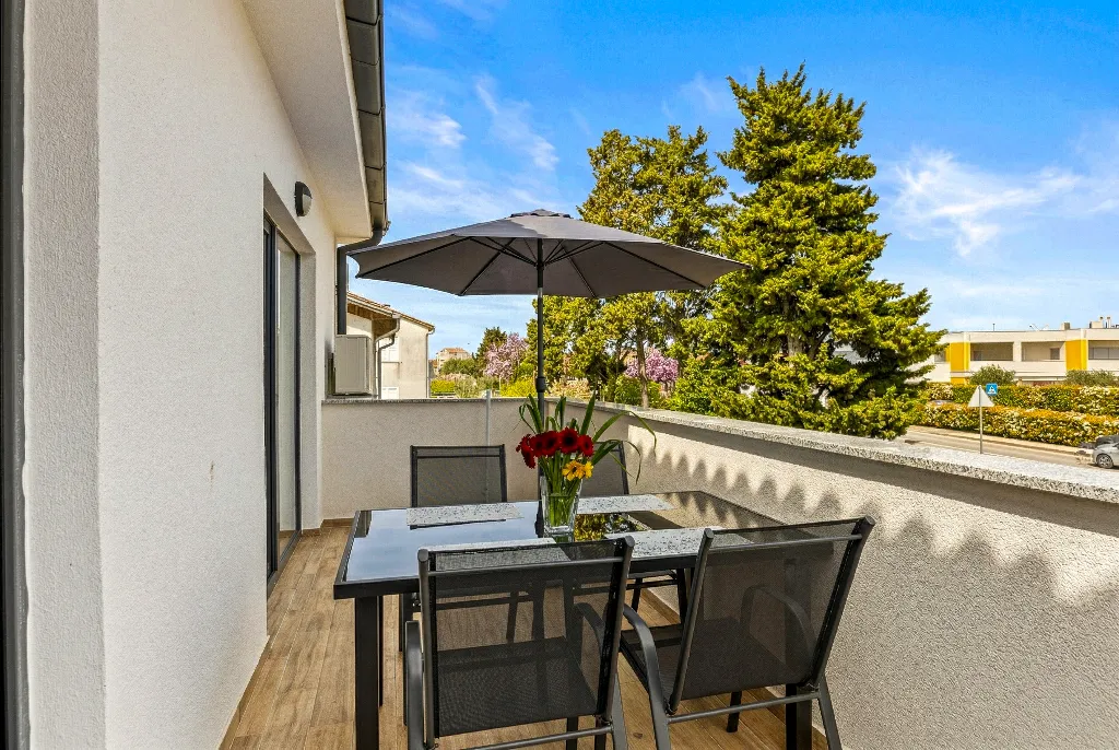 Medulin Apartment for 4 Guests with Terrace