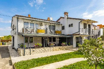 2-Bedroom Apartment in Medulin for 4 Guests