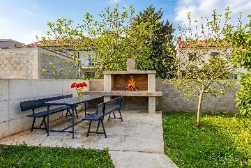 2-Bedroom Apartment in Medulin for 4 Guests