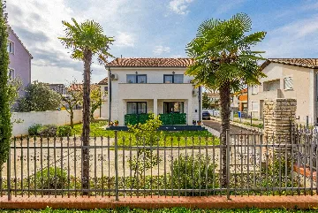 Medulin Studio Apartment for 2 Guests with Parking