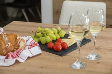 Rovinj 4-Bedroom House with Jacuzzi for 8