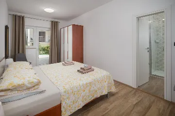 Rovinj 4-Bedroom House with Jacuzzi for 8