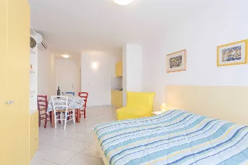 Sea View Apartment in Hvar for 3 Guests