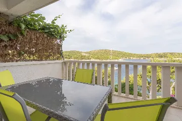 Sea View Apartment in Hvar for 3 Guests