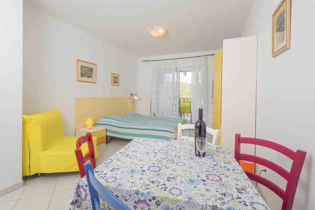 Sea View Apartment in Hvar for 3 Guests