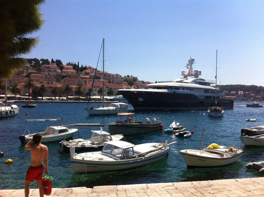 Sea View Apartment in Hvar for 3 Guests