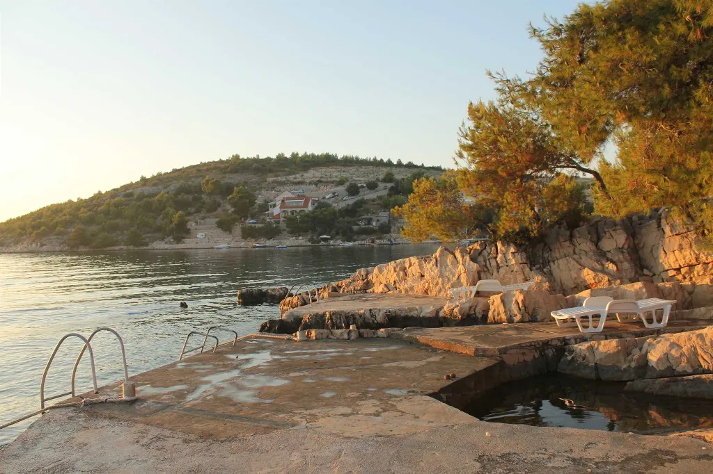 Apartment by the Sea in Hvar for 3 Guests