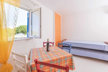 Hvar Apartment for 4 Guests with Terrace
