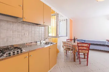 Hvar Apartment for 4 Guests with Terrace