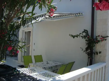 Hvar Apartment for 4 Guests with Terrace