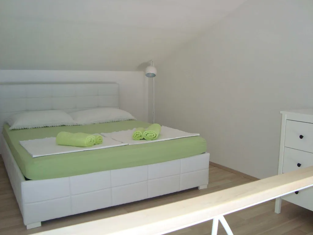 Hvar Apartment with Balcony and Bay View