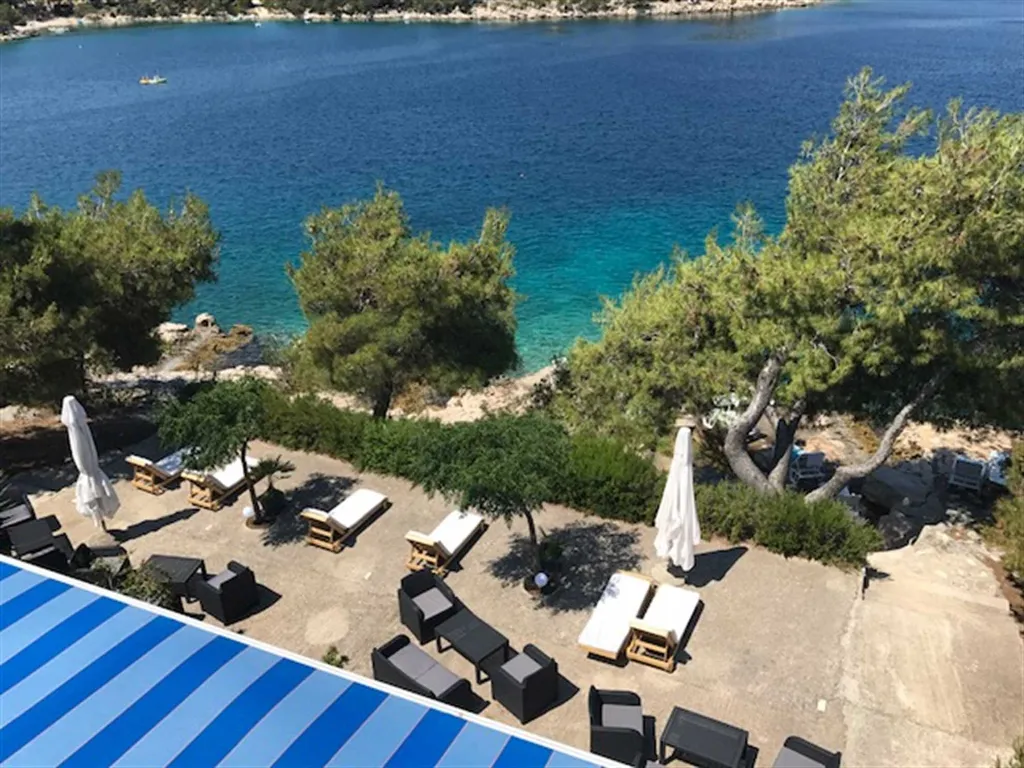 Hvar Apartment with Balcony and Bay View