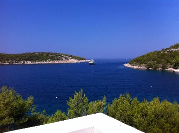 Apartment with Balcony in Hvar for 6 Guests